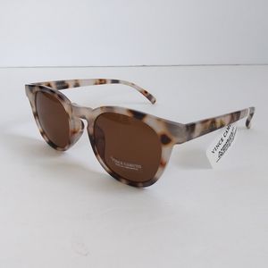 NWT VINCE CAMUTO SUNGLASSES EYEWEAR ACCESSORY